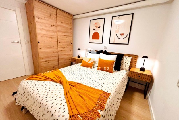 Tweedehands - Appartement / flat -
Torrevieja - Playa de los Locos