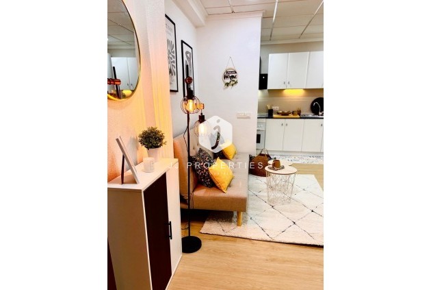 Tweedehands - Appartement / flat -
Torrevieja - Playa de los Locos