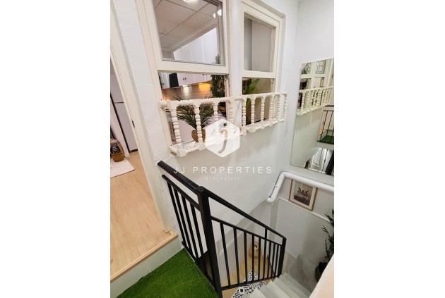 Tweedehands - Appartement / flat -
Torrevieja - Playa de los Locos