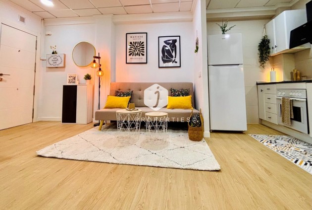 Tweedehands - Appartement / flat -
Torrevieja - Playa de los Locos