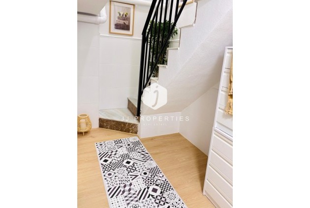 Tweedehands - Appartement / flat -
Torrevieja - Playa de los Locos