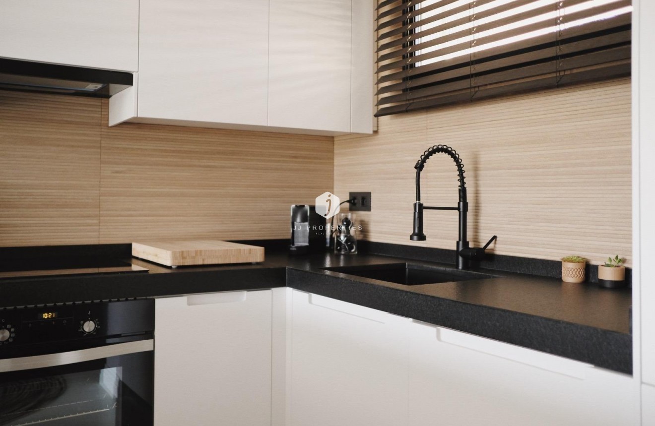 Tweedehands - Appartement / flat -
Torrevieja - La veleta