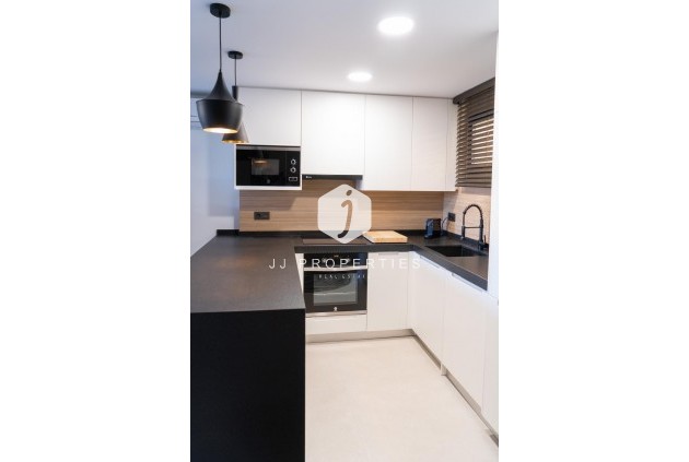 Tweedehands - Appartement / flat -
Torrevieja - La veleta