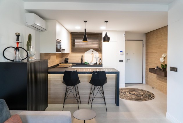 Tweedehands - Appartement / flat -
Torrevieja - La veleta