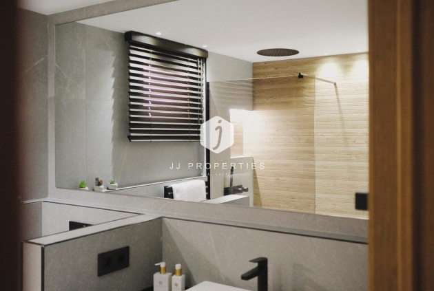 Tweedehands - Appartement / flat -
Torrevieja - La veleta