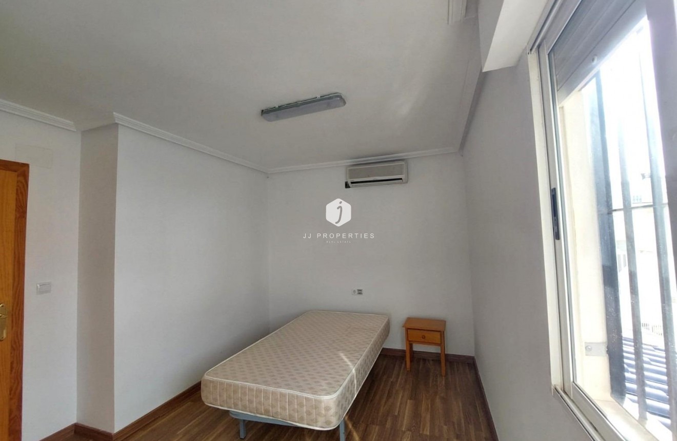 Tweedehands - Villa -
Torrevieja - Costa Blanca