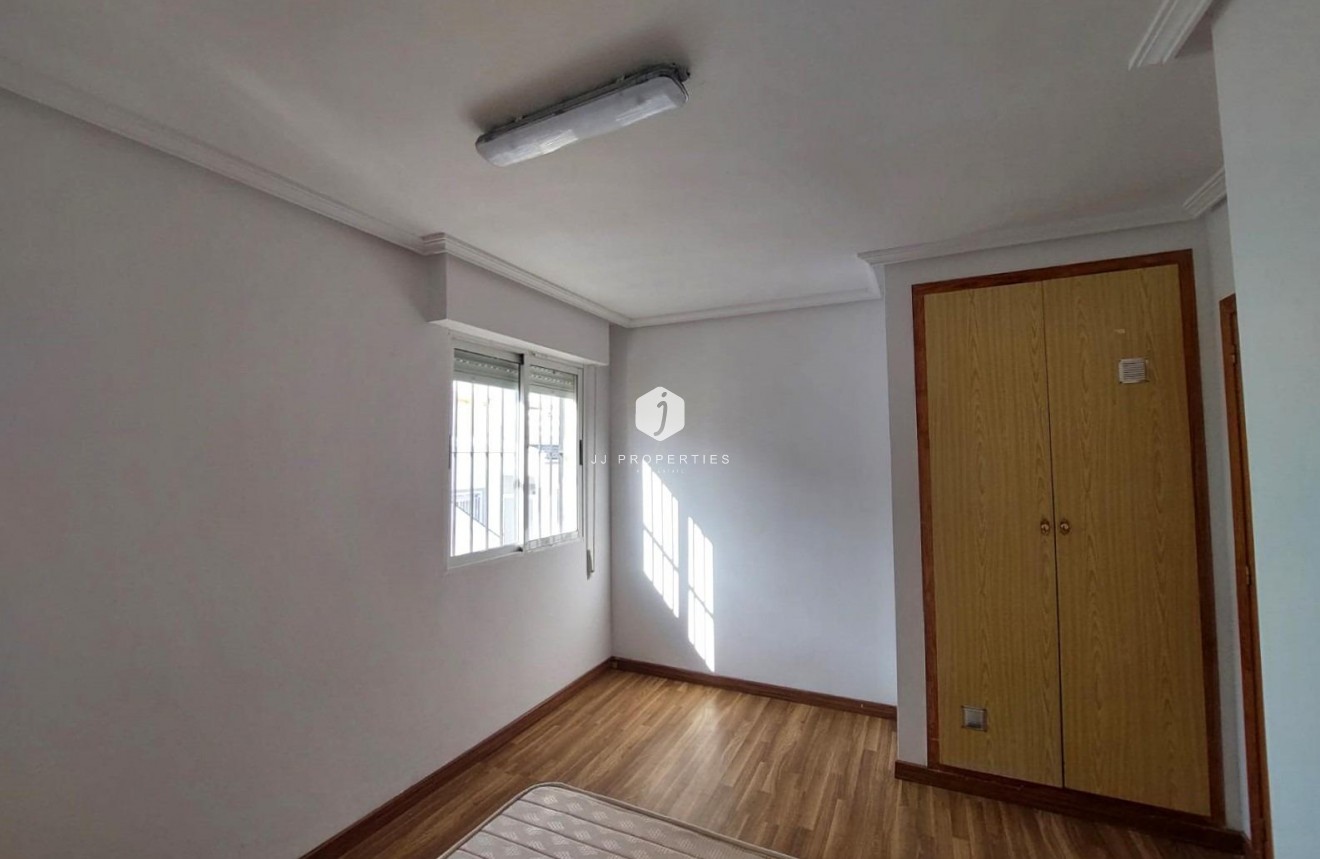 Tweedehands - Villa -
Torrevieja - Costa Blanca