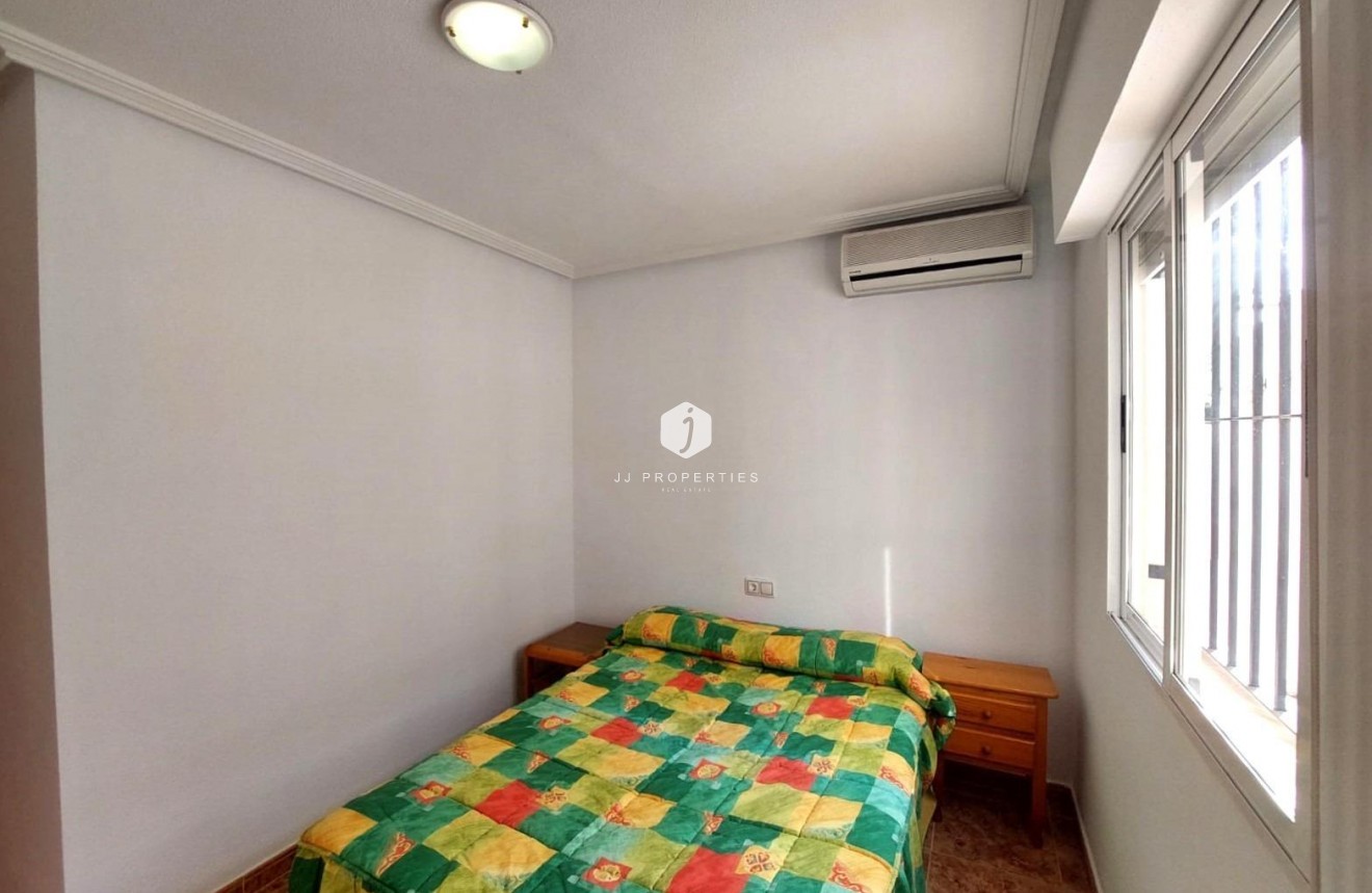 Tweedehands - Villa -
Torrevieja - Costa Blanca