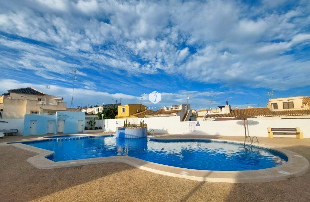 Tweedehands - Villa -
Torrevieja - Costa Blanca