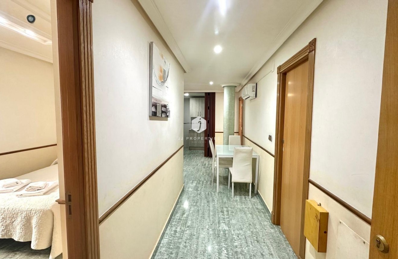 Aus zweiter Hand - Penthouse -
Torrevieja