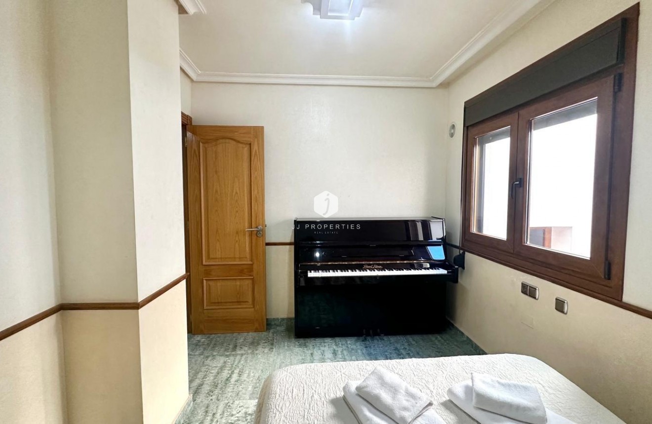 Aus zweiter Hand - Penthouse -
Torrevieja