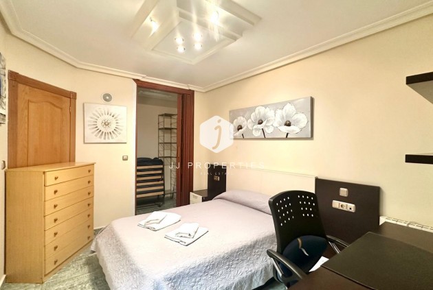 Aus zweiter Hand - Penthouse -
Torrevieja