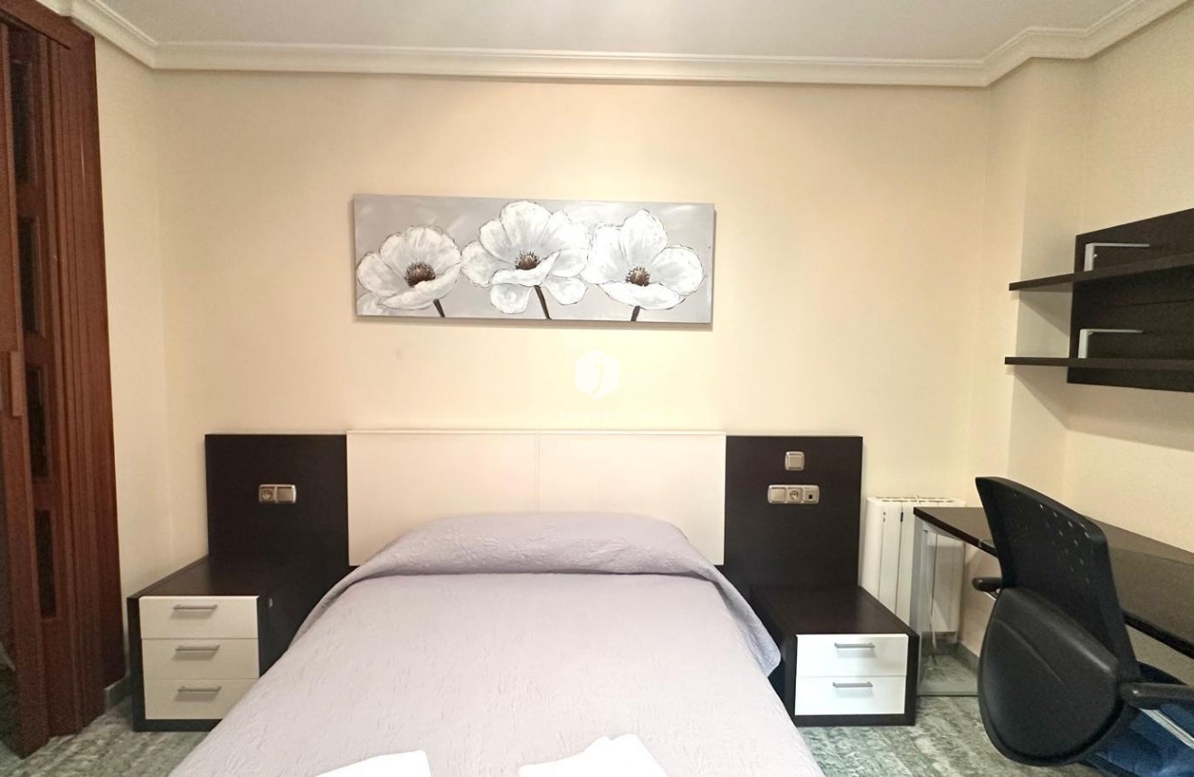 Aus zweiter Hand - Penthouse -
Torrevieja