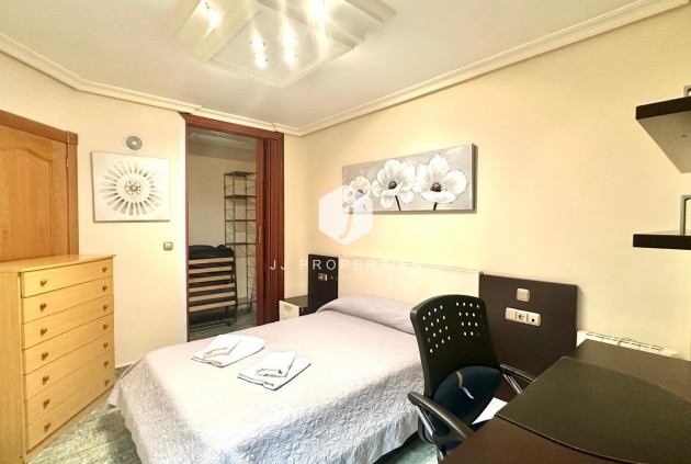 Aus zweiter Hand - Penthouse -
Torrevieja