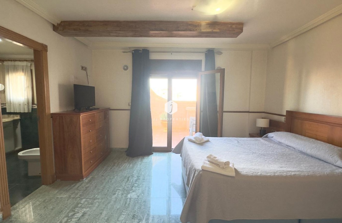 Aus zweiter Hand - Penthouse -
Torrevieja