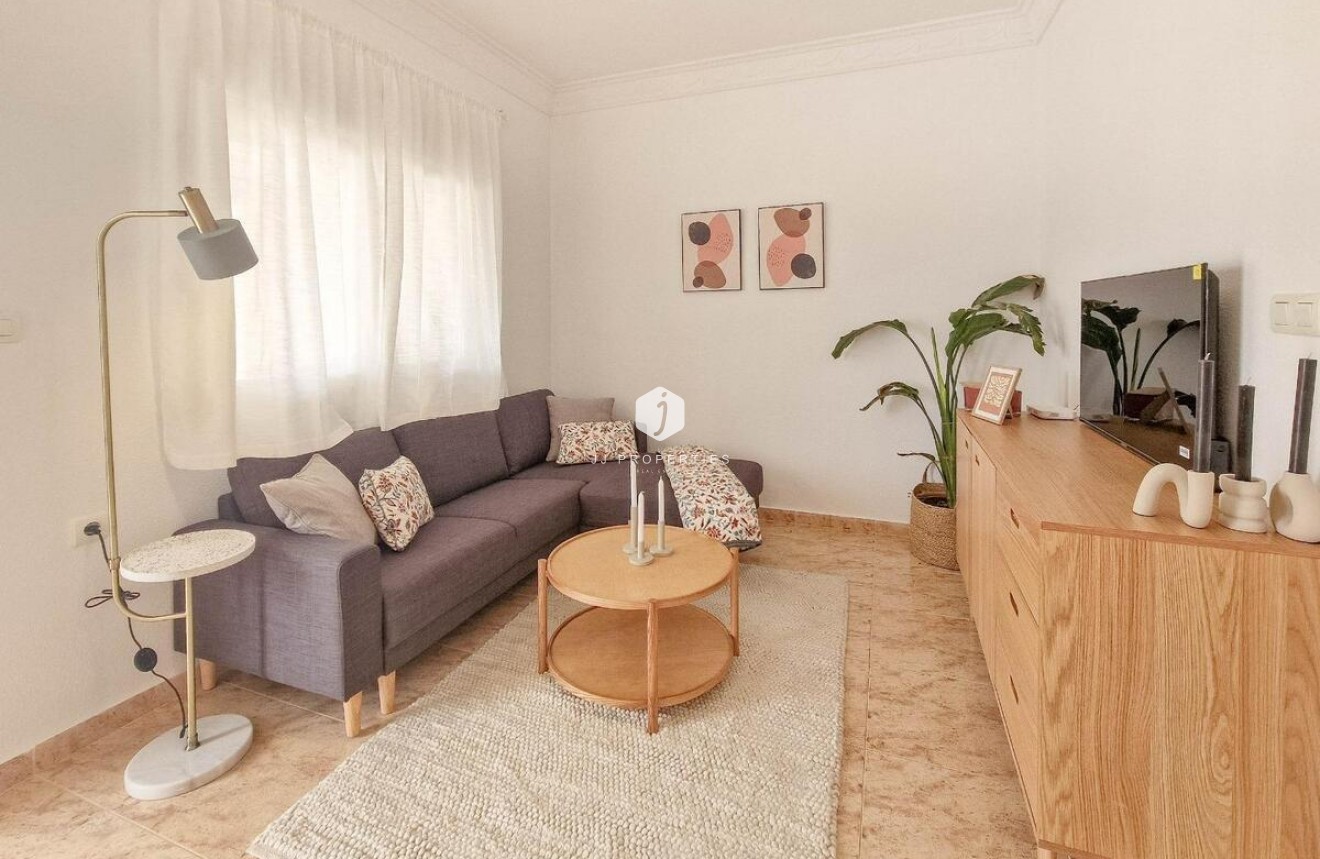 Tweedehands - Bungalow -
Torrevieja - Costa Blanca