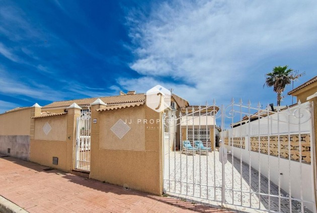 Tweedehands - Bungalow -
Torrevieja - Costa Blanca