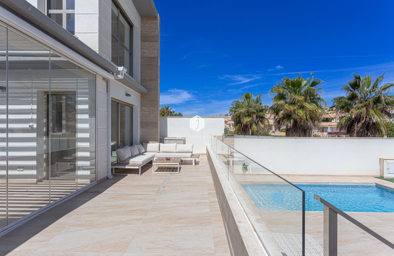 D'occasion - Villa -
Orihuela Costa - Costa Blanca