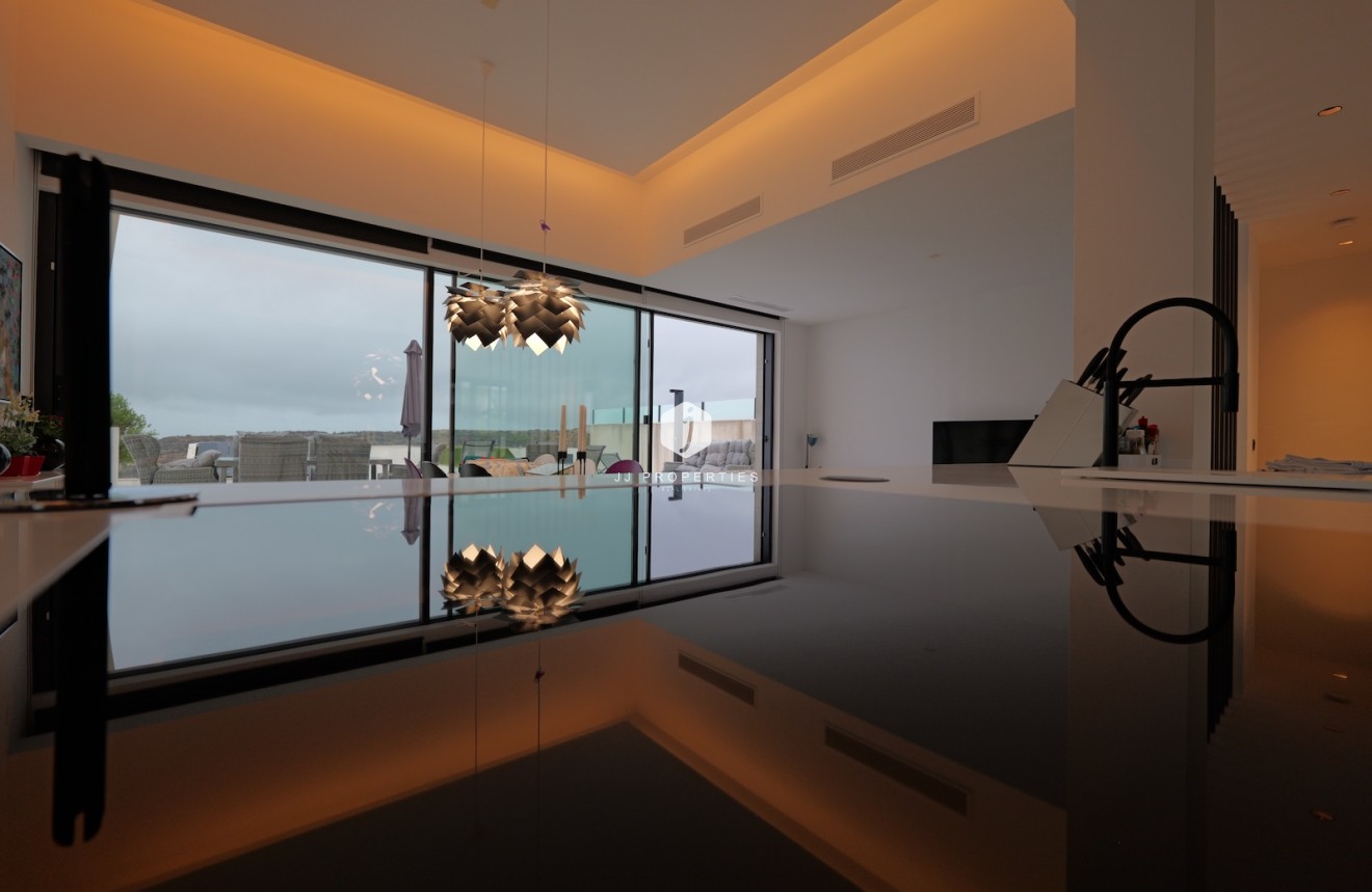 Tweedehands - Villa -
Rojales - Inland