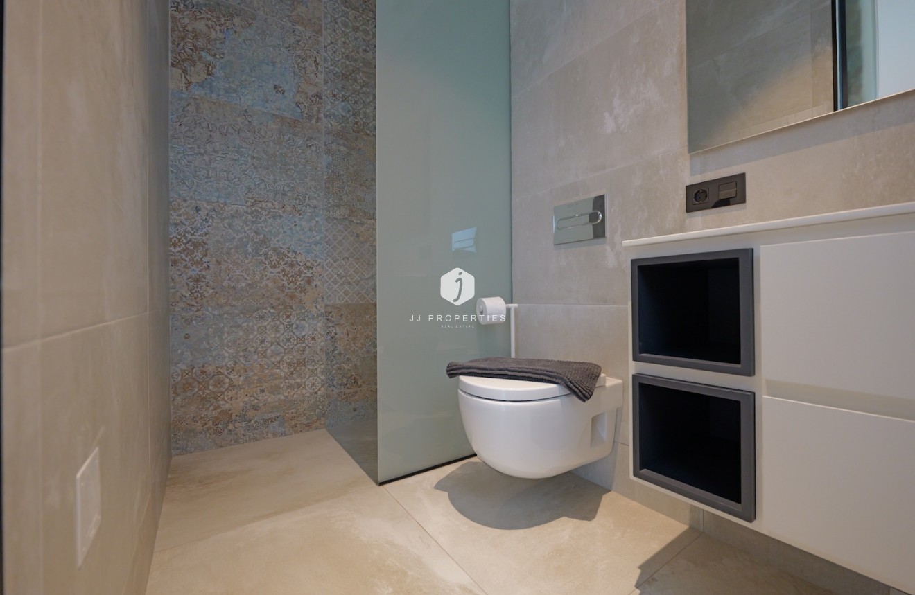 Tweedehands - Villa -
Rojales - Inland