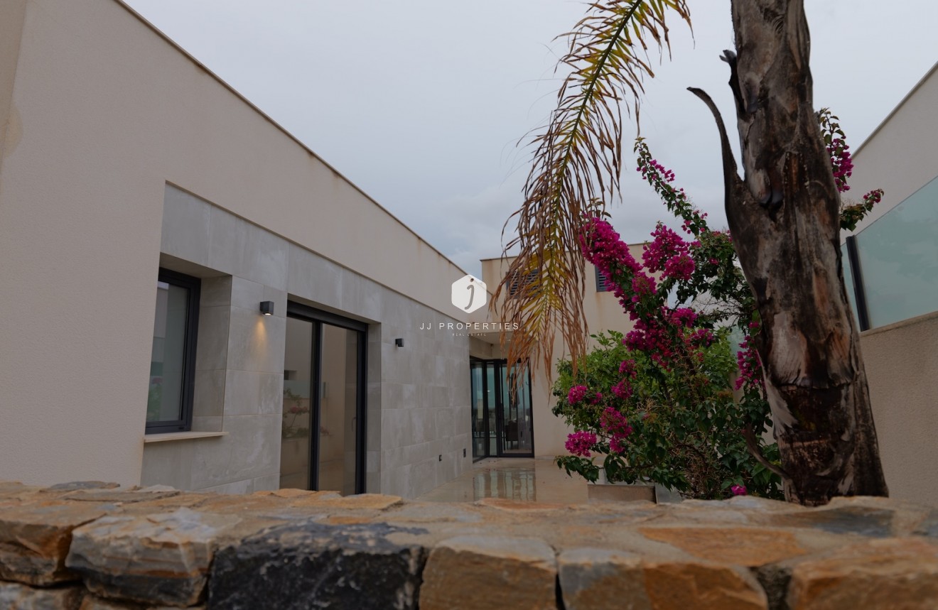 Tweedehands - Villa -
Rojales - Inland