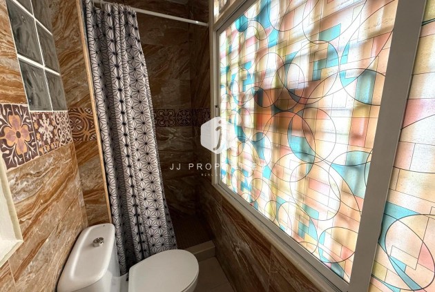 Tweedehands - Appartement / flat -
Torrevieja - Playa del Cura