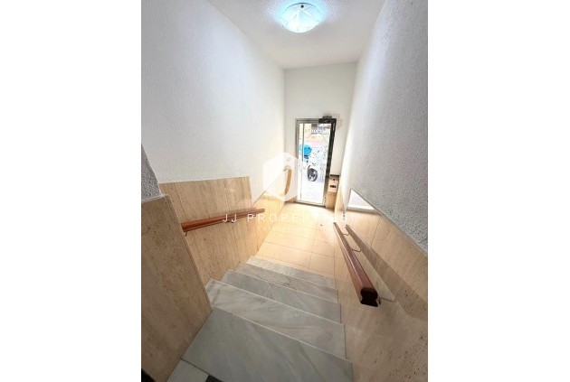 Tweedehands - Appartement / flat -
Torrevieja - Playa del Cura