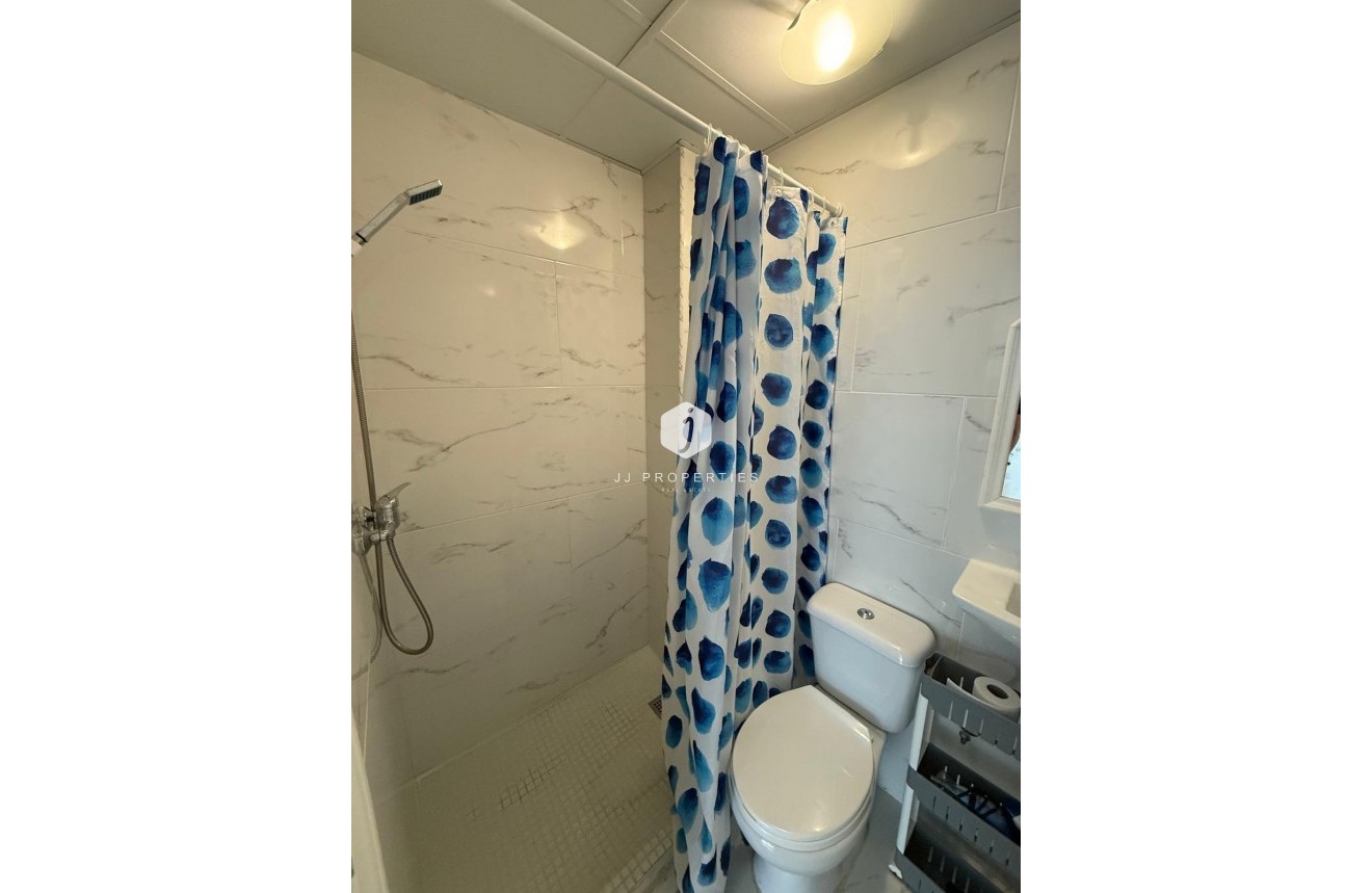 Tweedehands - Appartement / flat -
Torrevieja - Playa del Cura