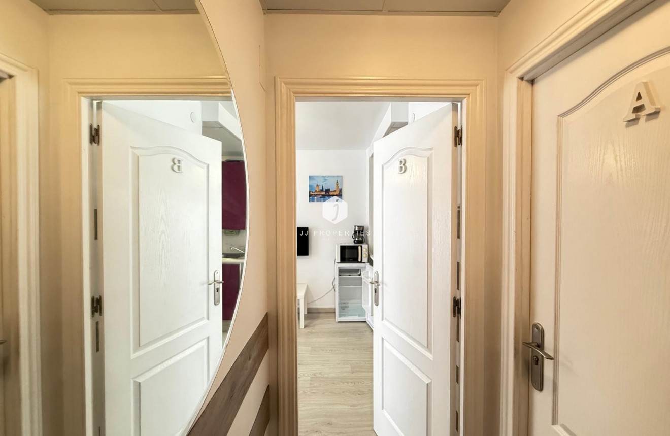 Tweedehands - Appartement / flat -
Torrevieja - Playa del Cura