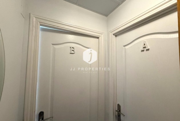 Tweedehands - Appartement / flat -
Torrevieja - Playa del Cura