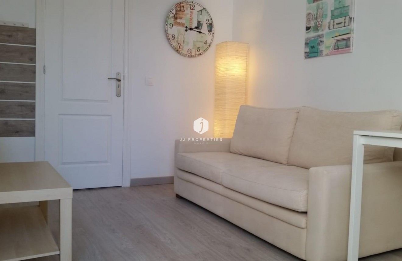 Tweedehands - Appartement / flat -
Torrevieja - Playa del Cura