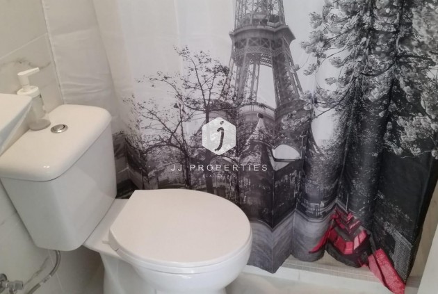 Tweedehands - Appartement / flat -
Torrevieja - Playa del Cura