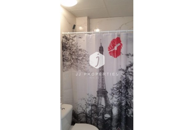 Tweedehands - Appartement / flat -
Torrevieja - Playa del Cura