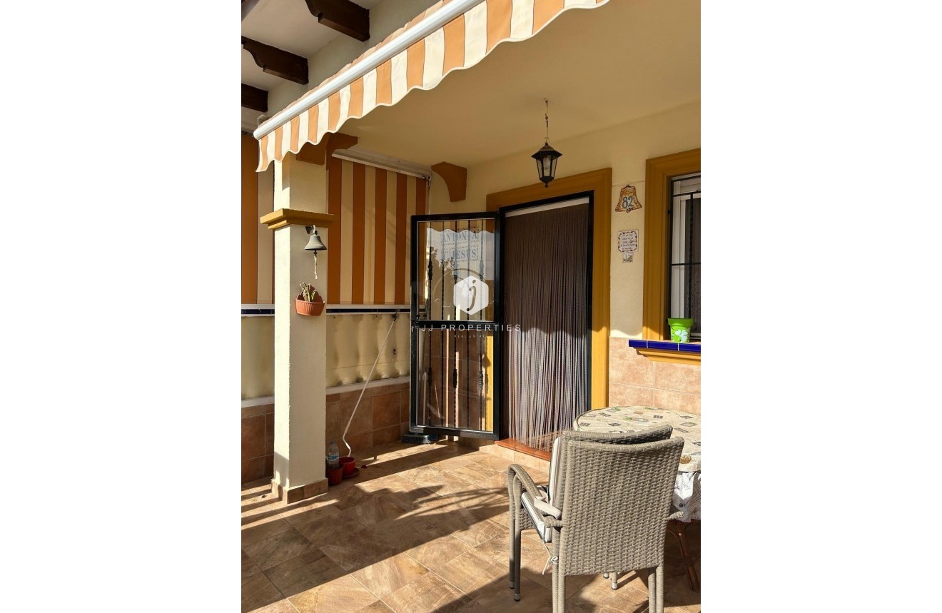 Z drugiej ręki - Dupleks -
Orihuela Costa - Punta Prima