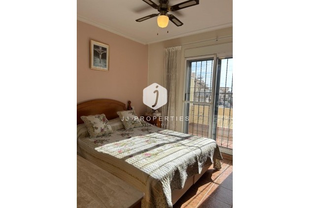 Z drugiej ręki - Dupleks -
Orihuela Costa - Punta Prima