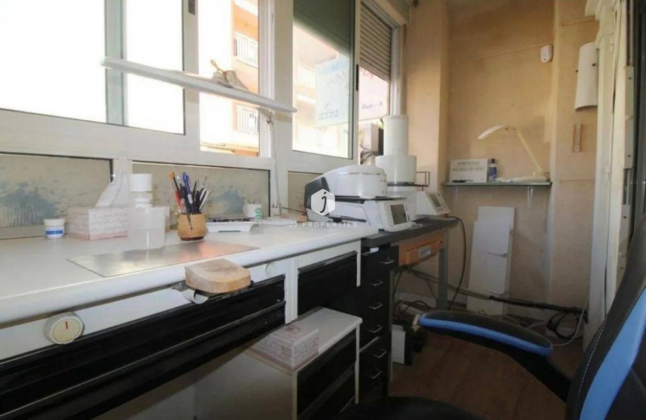 Tweedehands - Appartement / flat -
Torrevieja - Estacion de autobuses