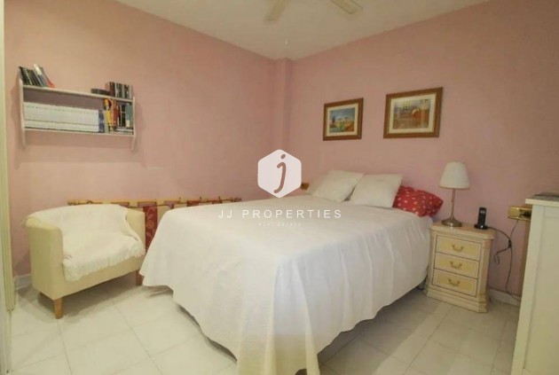 Tweedehands - Appartement / flat -
Torrevieja - Estacion de autobuses