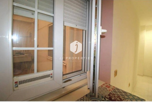 Tweedehands - Appartement / flat -
Torrevieja - Estacion de autobuses