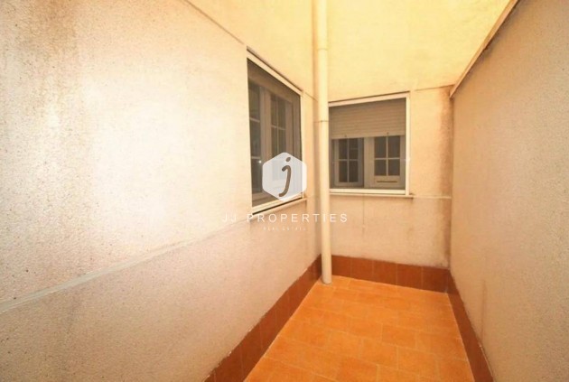 Tweedehands - Appartement / flat -
Torrevieja - Estacion de autobuses