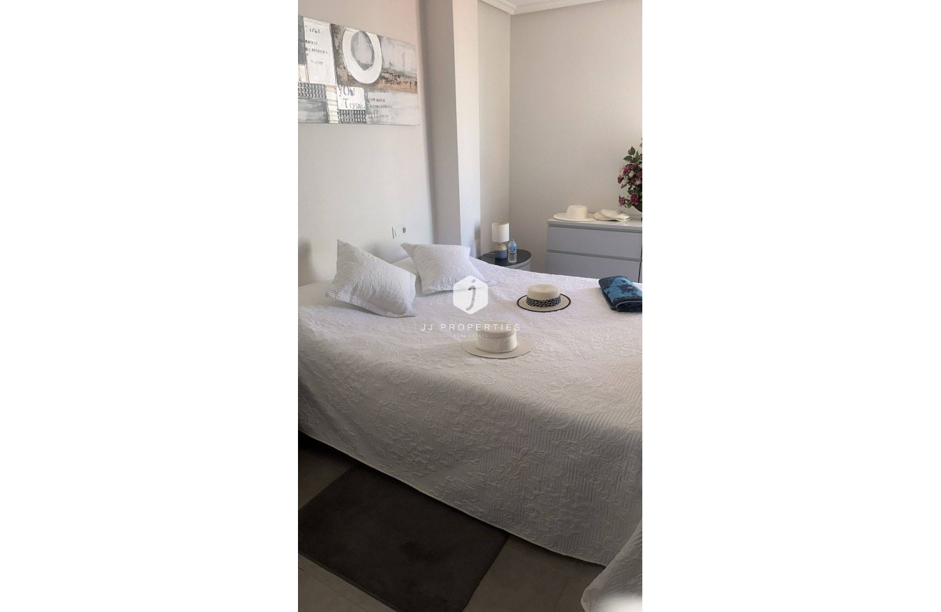 Tweedehands - Penthouse -
Torrevieja - Centro