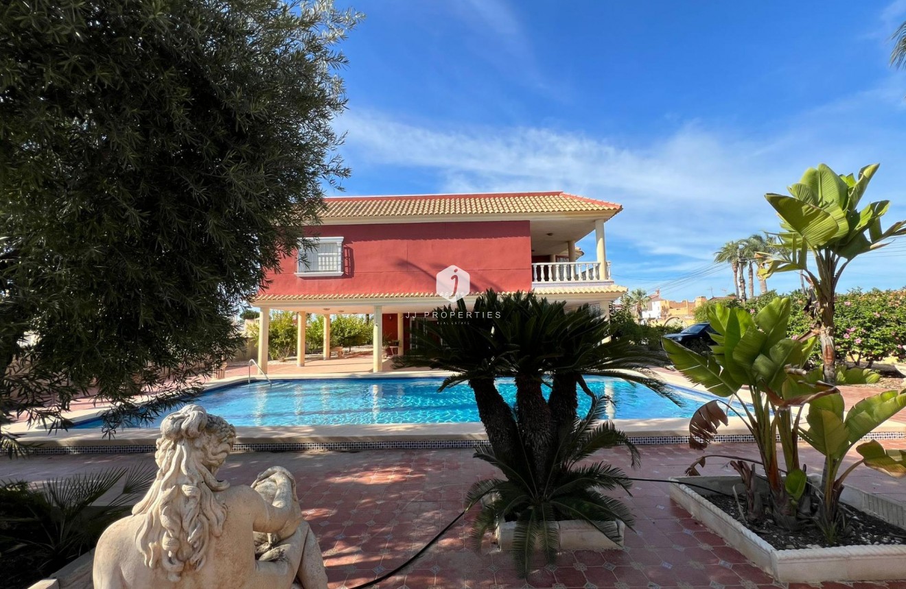 Tweedehands - Villa -
Torrevieja - Torreta Florida