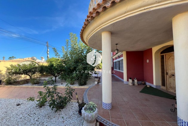 Tweedehands - Villa -
Torrevieja - Torreta Florida