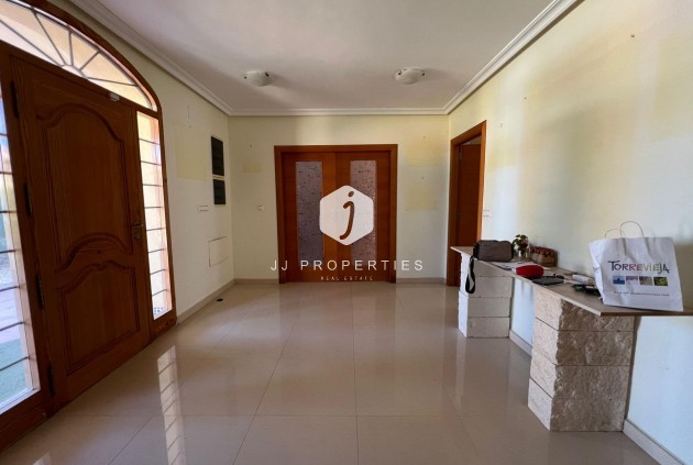 Tweedehands - Villa -
Torrevieja - Torreta Florida