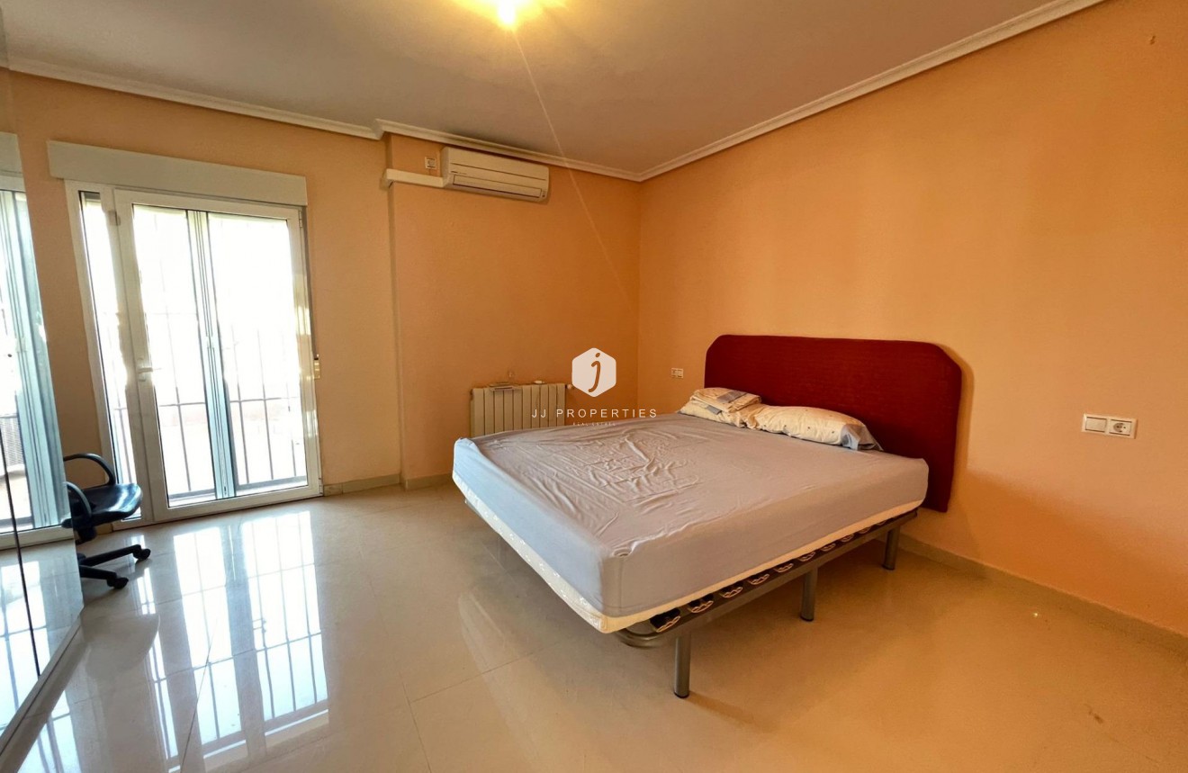 Tweedehands - Villa -
Torrevieja - Torreta Florida