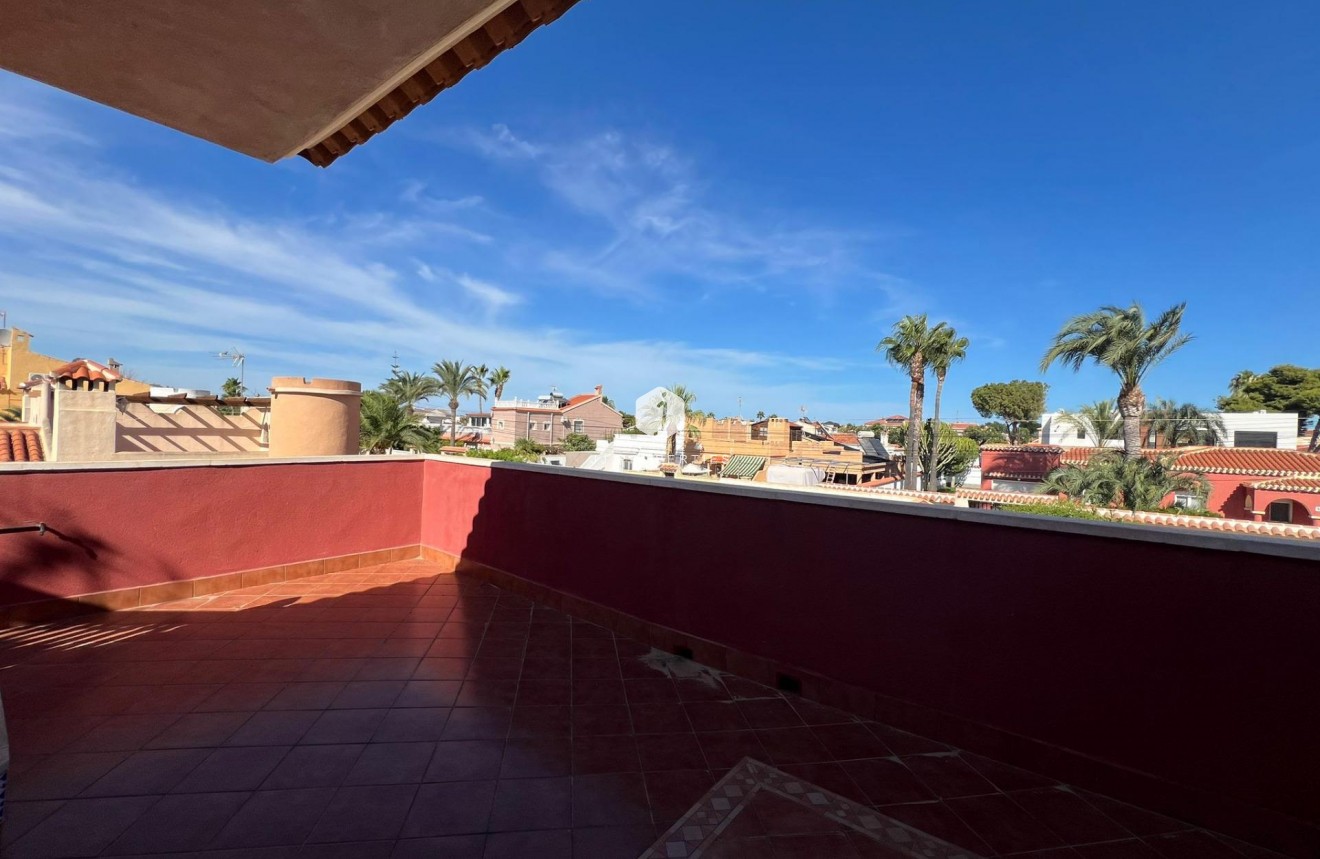 Tweedehands - Villa -
Torrevieja - Torreta Florida