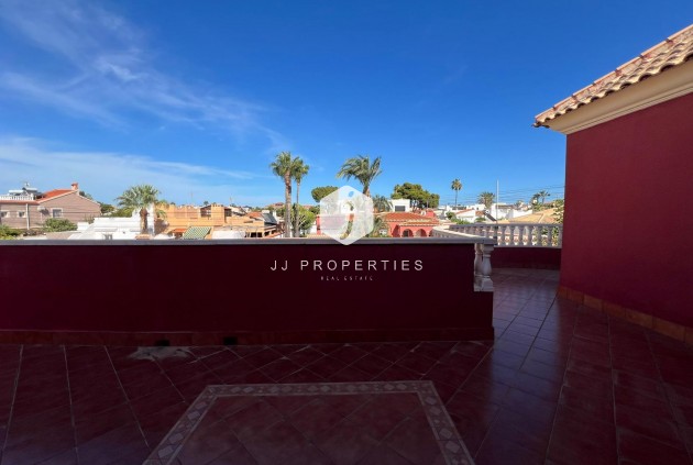 Tweedehands - Villa -
Torrevieja - Torreta Florida