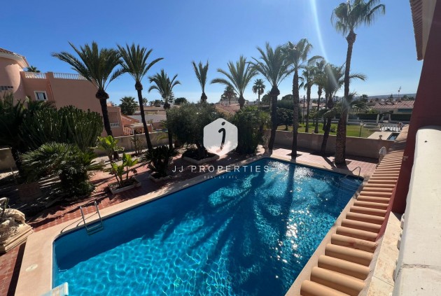 Tweedehands - Villa -
Torrevieja - Torreta Florida