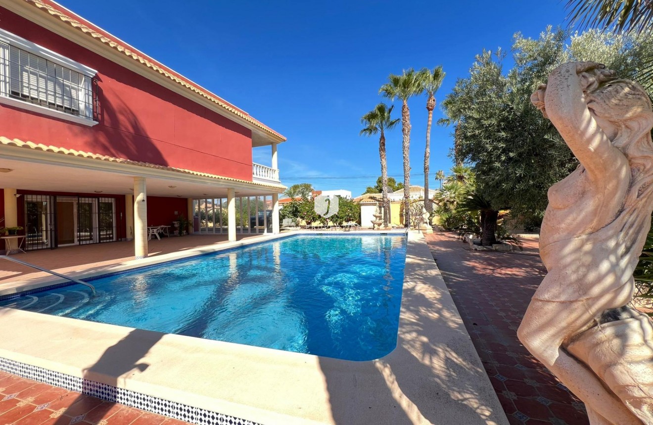 Tweedehands - Villa -
Torrevieja - Torreta Florida