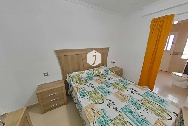 Tweedehands - Villa -
Torrevieja - San luis