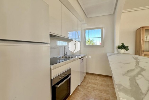 Tweedehands - Penthouse -
Torrevieja - Punta prima